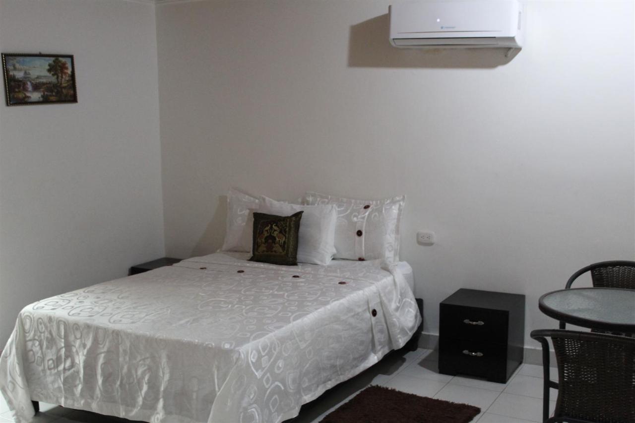 Hotel Costa Bahia Cartagène Extérieur photo